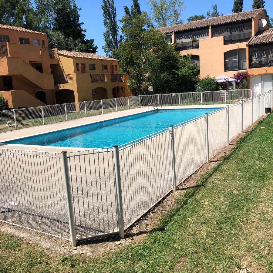 Appartement Les Hameaux Arles Buitenkant foto
